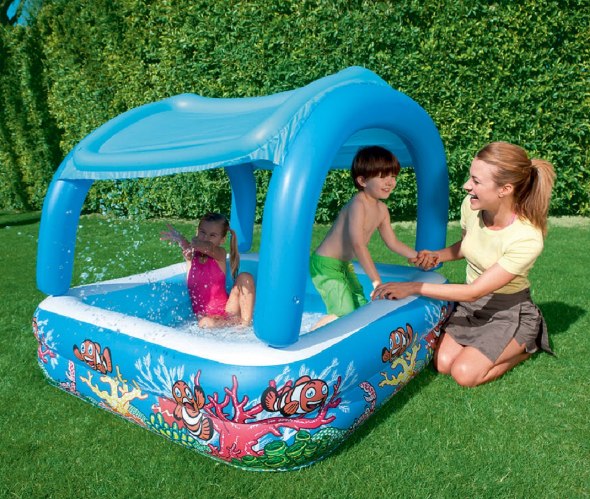 בריכה מרובעת מתנפחת בעיצוב אקווריום עם גגון