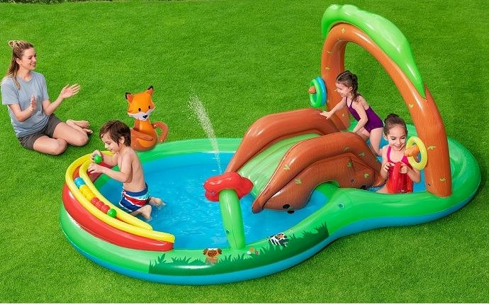 בריכת פעילות היער הידידותי