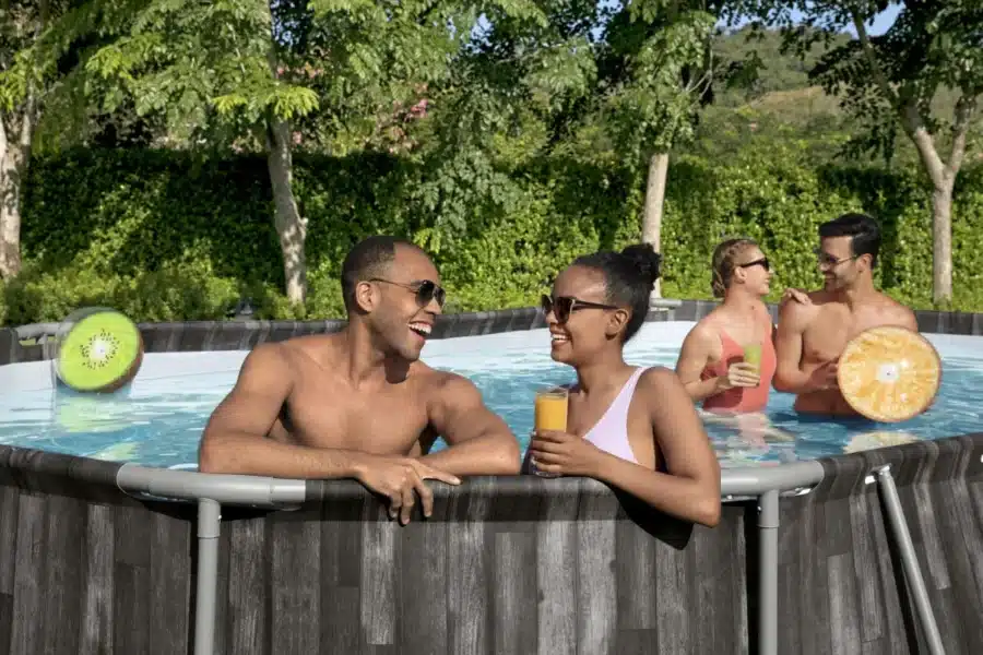 ⁦בריכה אובלית אולטרה +משאבת פילטר 1500+ כיסוי + סולם | 610X366X122 ס"מ| מקט BESTWAY| 5611R⁩ – תמונה ⁦8⁩