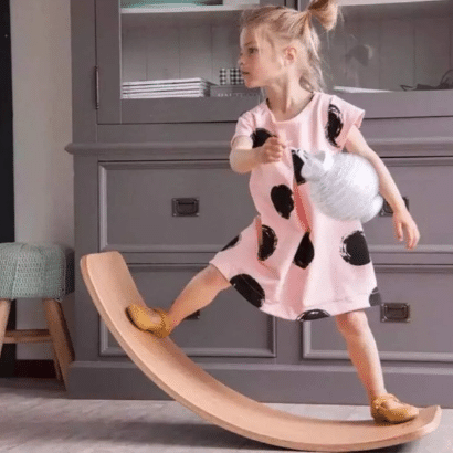 קשת איזון מונטסורית מעץ לילידים לשיפור תנועה ואיזון | מקט W01D028